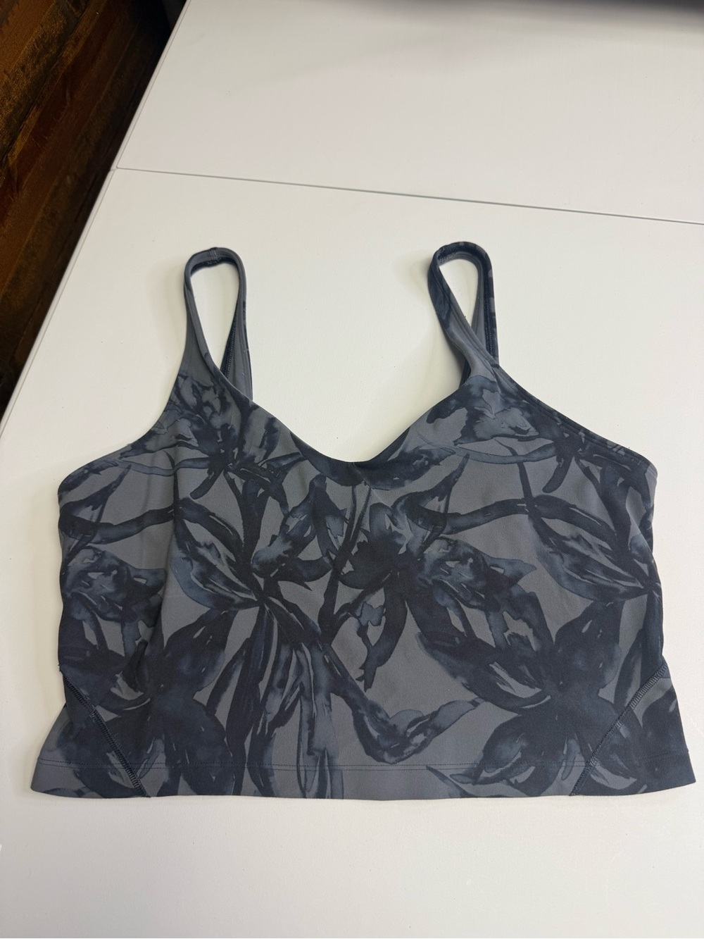 Lululemon Womens Align cropped tank top Gray & Black Floral Sports Bra size 12